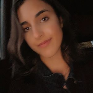 Meet your Posher, Claudia